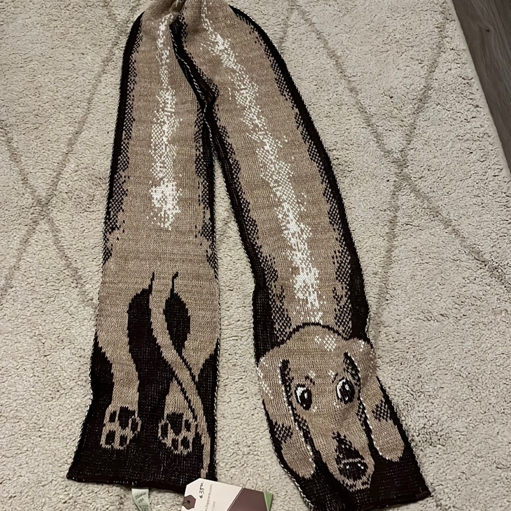 Green 3 Apparel scarf sausage dog